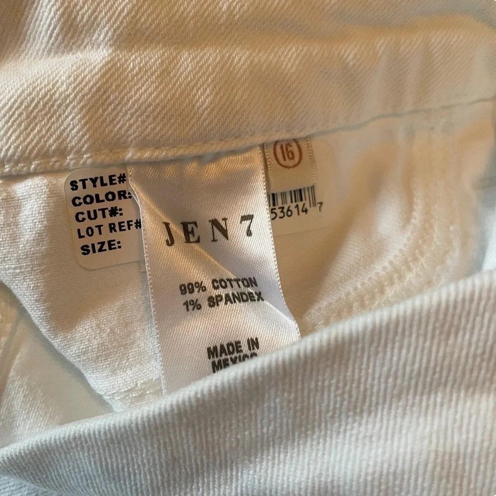 Jen7 7 For All Mankind 7FAM White Denim Bermuda Shorts Size 16 New NWT